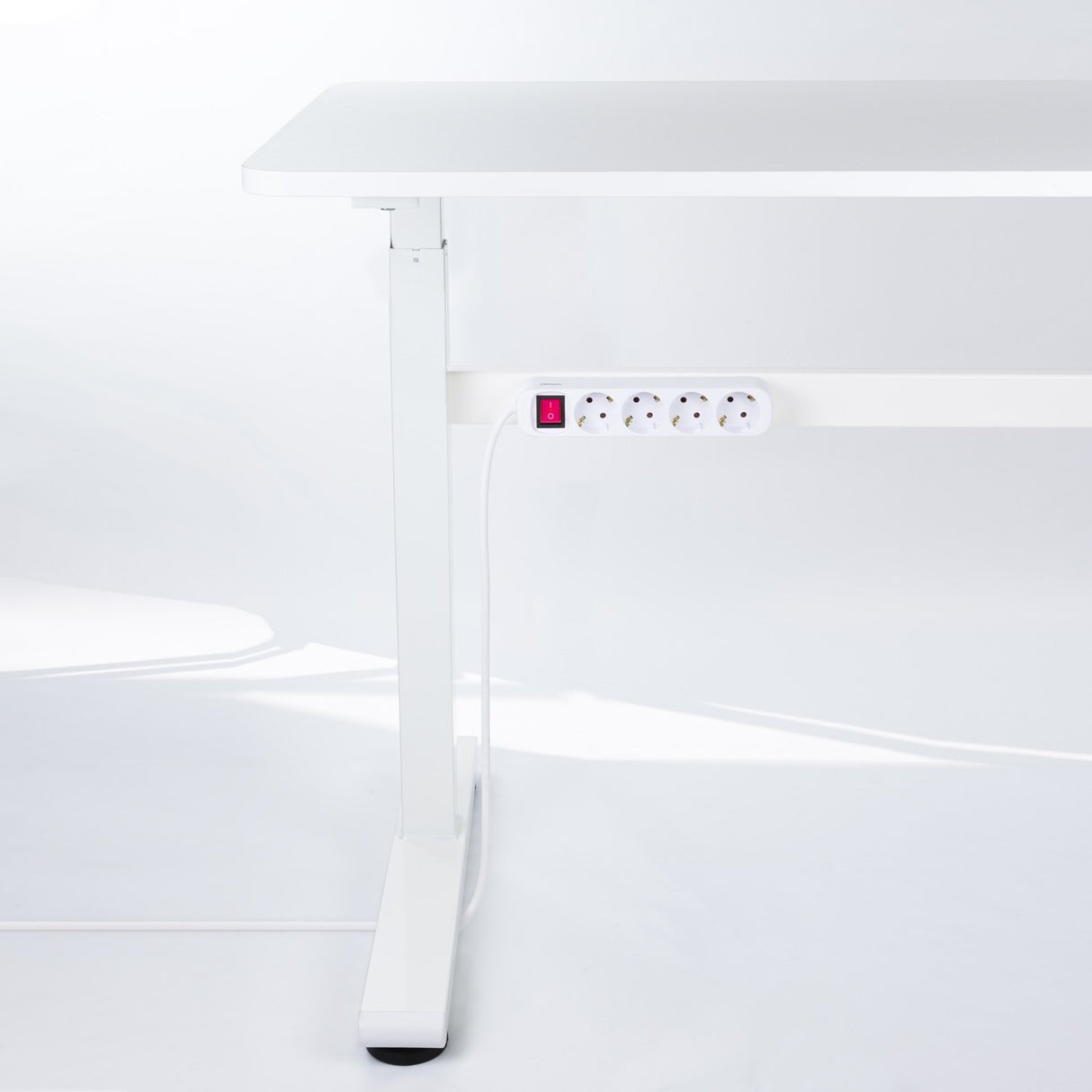 EAN 8433281010161 - Nanocable 10.37.0004 base múltiple 1,4 m 4 salidas AC Interior Blanco imagen 5