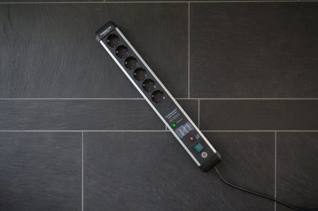 EAN 4007123677108 - Brennenstuhl 1391010601 base múltiple 5 m 6 salidas AC Interior Negro, Plata imagen 6