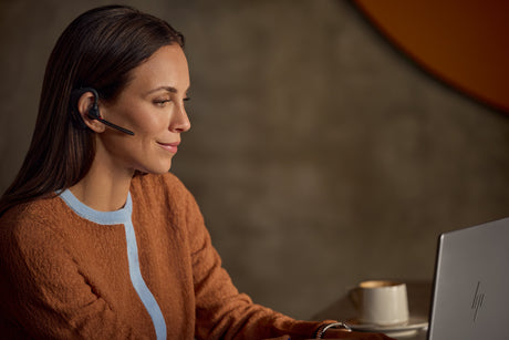 EAN 5715063754566 - HP Poly Voyager Legend 50 Headset UC Inalámbrico gancho de oreja Business/Everyday Bluetooth Base de carg imagen 4