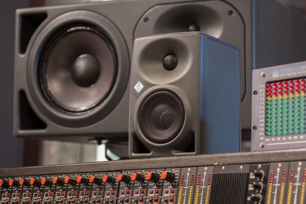 EAN 4044155207583 - Neumann KH 80 DSP A G EU Antracita imagen 11