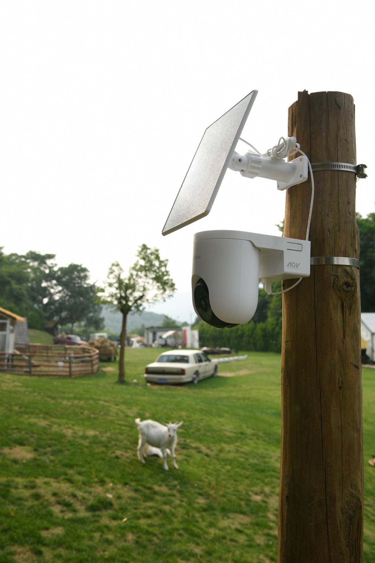 Ezviz Camara Wifi Exterior Hb8 2k+ 4mp Panoramica/Inclinacion Con Bateria