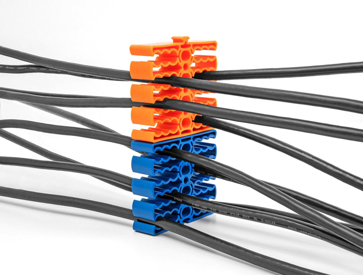 Delock 66255 Organizador De Cables Con 24 Entradas De Cable Naranja
