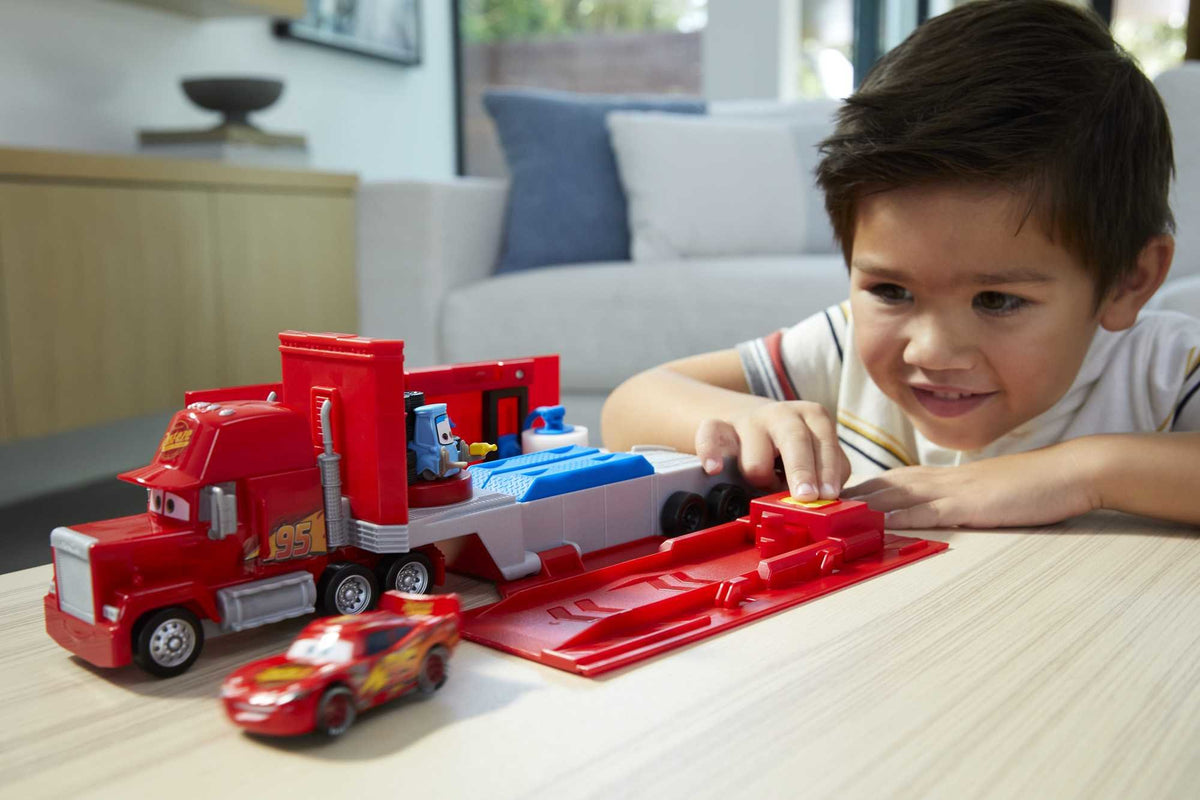 EAN 0194735020423 - Disney Pixar Cars HDC75 vehículo de juguete imagen 4