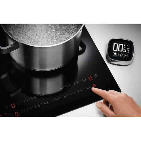 EAN 7332543590438 - Electrolux EIV835 Negro Integrado 80 cm Con placa de inducción 5 zona(s) imagen 4