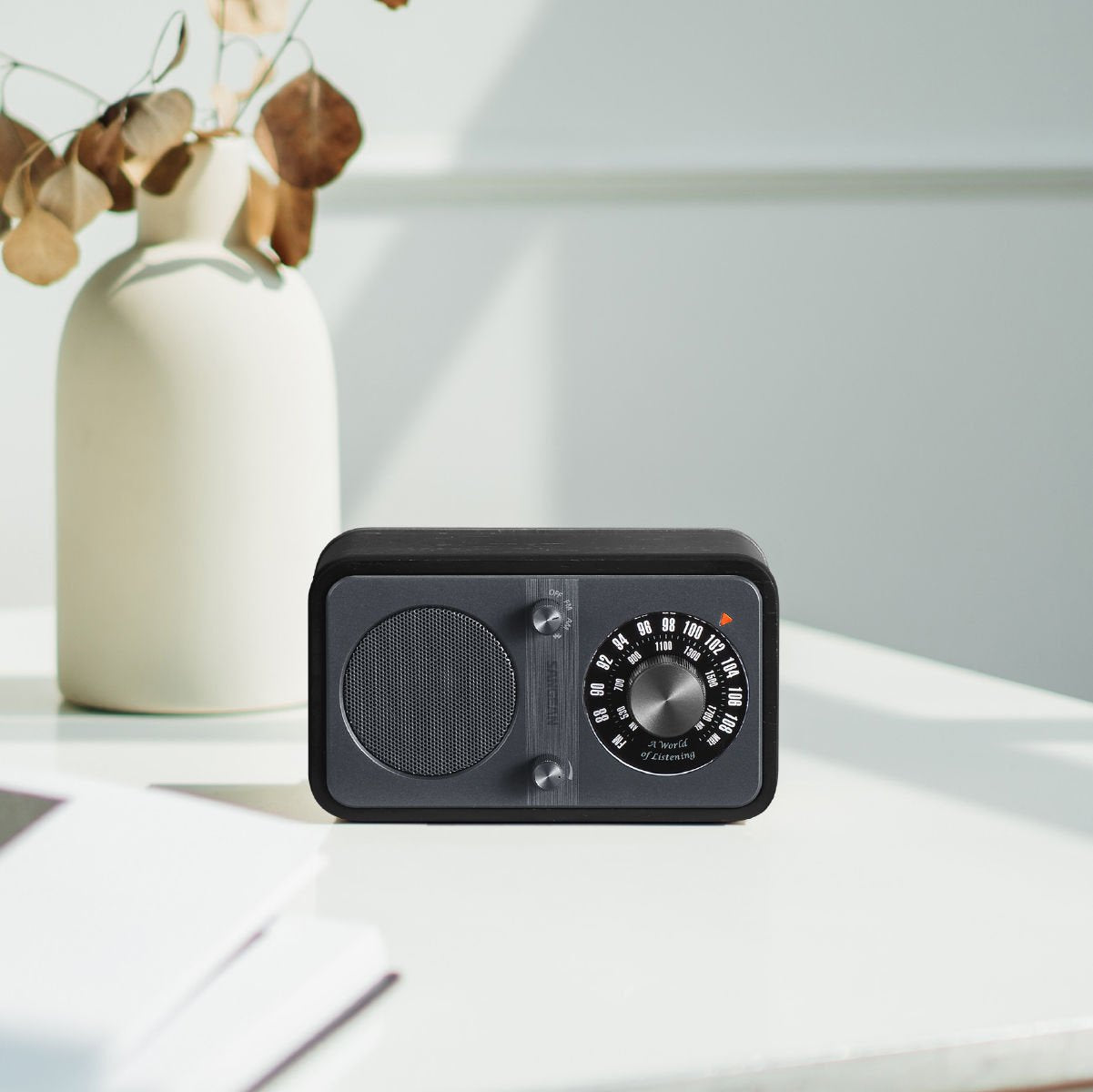 Sangean Wr-9 Roble De Medianoche Radio Analógica De Madera Con Am Fm Bluetooth