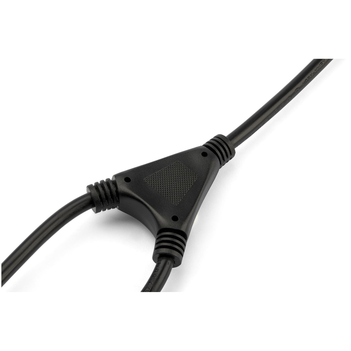 EAN 0065030879750 - StarTech.com PXT101YEU2M cable de transmisión Negro CEE7/7 Acoplador C13 2 x imagen 3