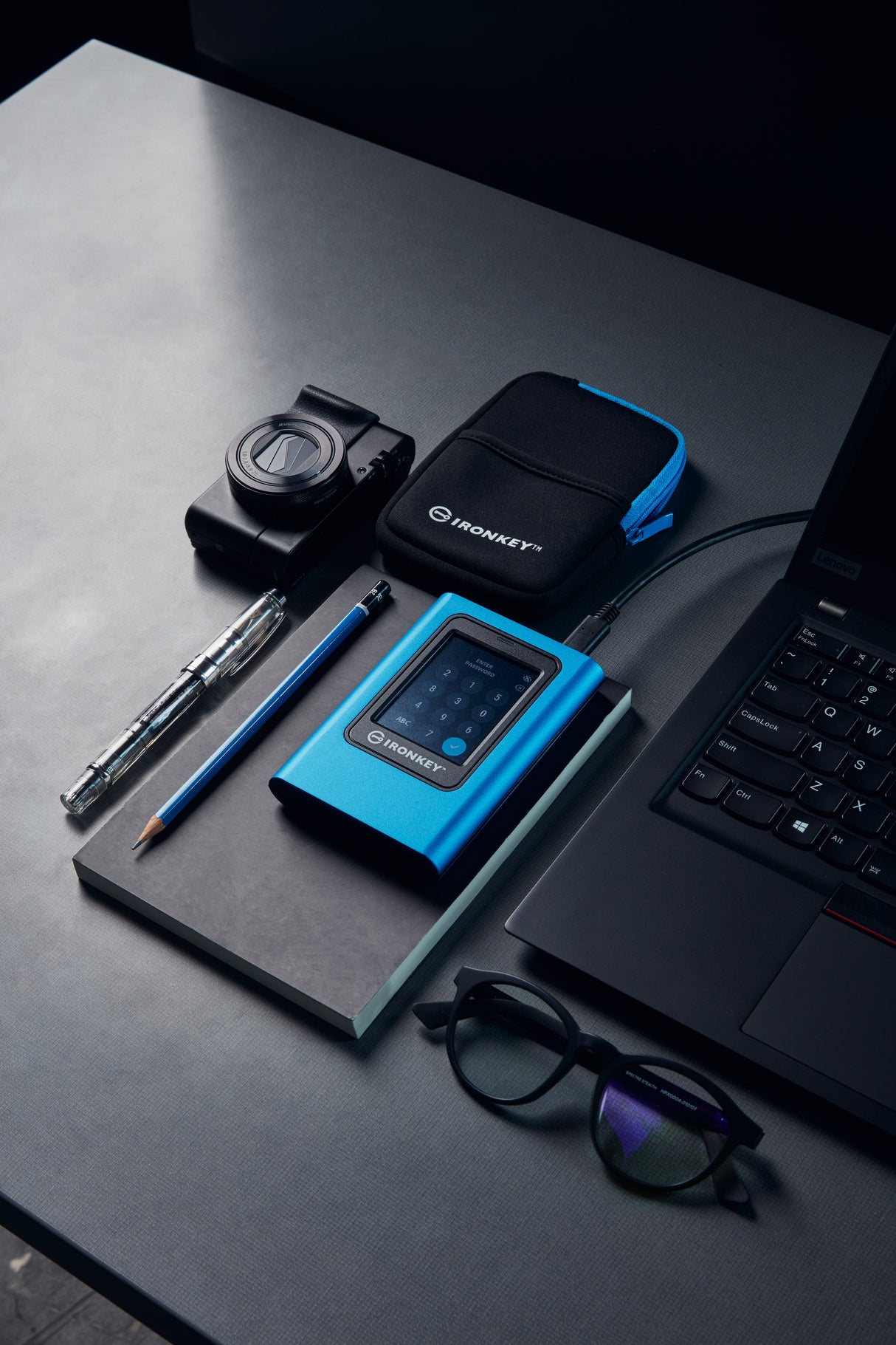 EAN 0740617341409 - Kingston Technology IronKey Vault Privacy 80 7,68 TB USB Tipo C 3.2 Gen 1 (3.1 Gen 1) Azul imagen 10