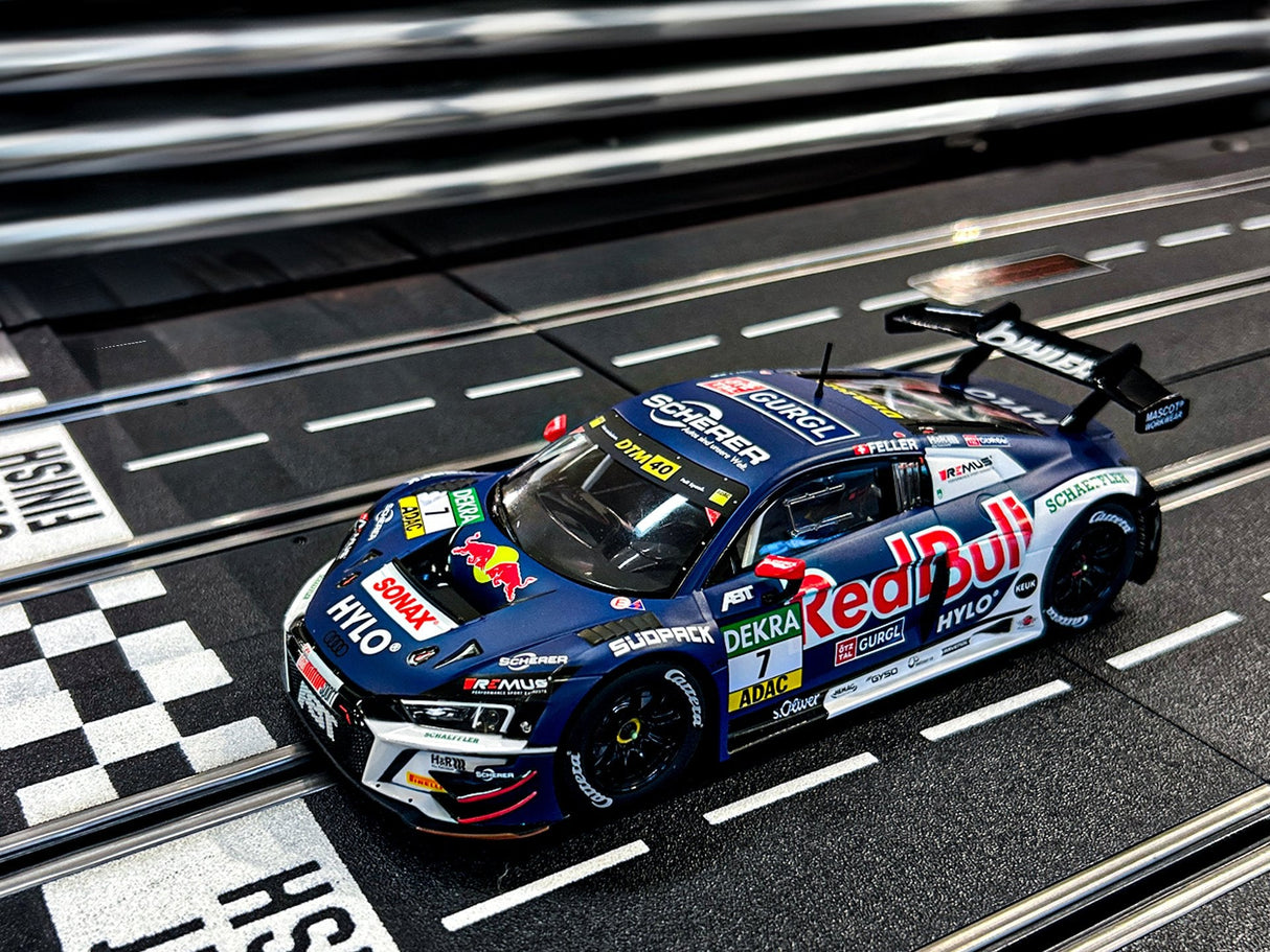 Carrera Digital 132     20032044 Audi R8 Lms Gt3  Red Bull  Dtm