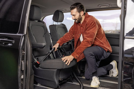 EAN 4066529034601 - Kärcher SE 5 CAR máquina de limpieza de alfombras De mano Negro, Blanco imagen 3