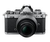 Cámara Evil Nikon Z Fc Con Objetivos Dx 16-50mm Vr Y Dx 50-250 Vr - Negro Plata