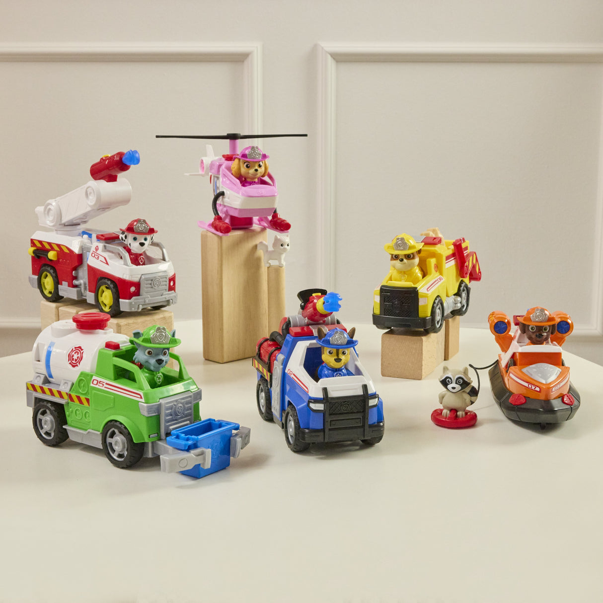 EAN 0681147061972 - PAW Patrol PAW VHC Fire Rsc Lrg Vhc Zuma GML imagen 9