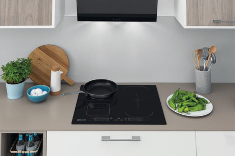 EAN 8050147583111 - Indesit IB 65B60 NE Negro Integrado 59 cm Con placa de inducción 4 zona(s) imagen 21