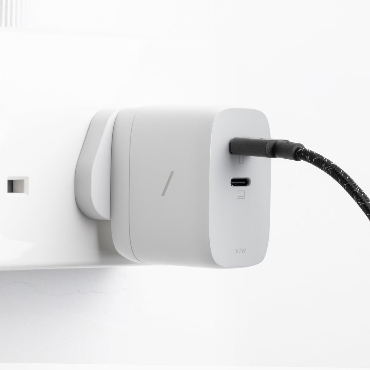 EAN 4895200473084 - Native Union FAST-PD67-WHT-INT cargador de dispositivo móvil Portátil, Smartphone, Tableta Blanco Corrien imagen 3