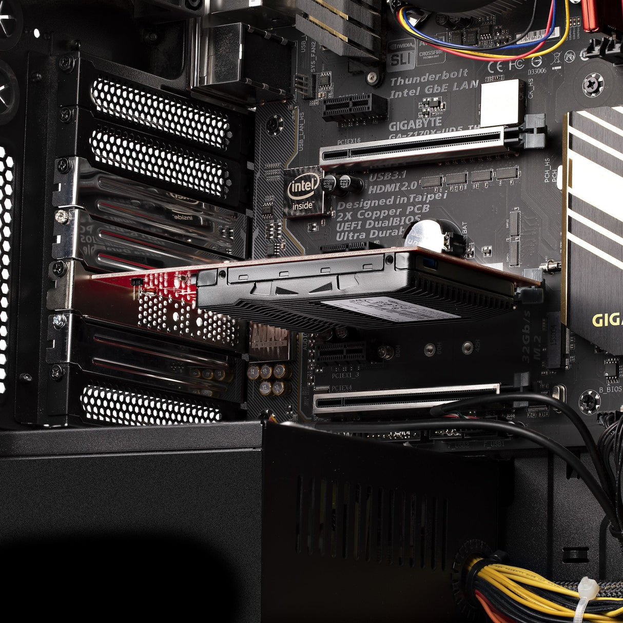 Startech Tarjeta Adaptador U.3 A Pcie Pcie 4.0 X4 Para Ssds U.3 Nvme De 2,5 Pci Express Sff-Ta-1001