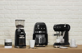 EAN 8017709317966 - Smeg CGF11BLEU molinillo de café 150 W Negro imagen 18