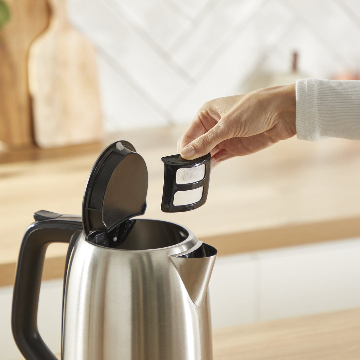 Tefal Ko5s0de Subito  (Edelstahl/Negro, 2.400 Watt, 1,7 Liter) Ko5s0de