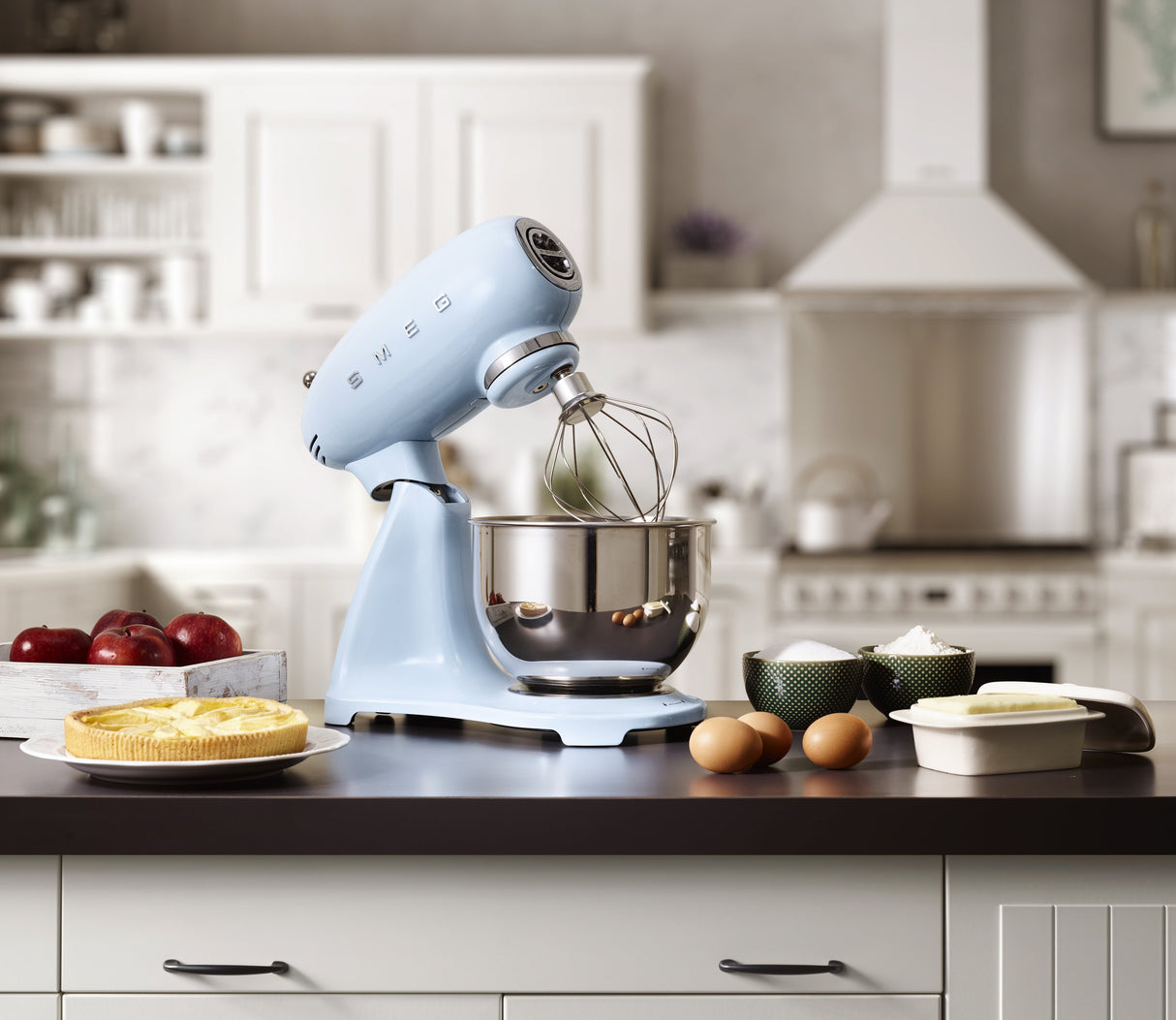 EAN 8017709311902 - Smeg SMF03PBEU batidora Batidora de varillas 800 W Azul imagen 9