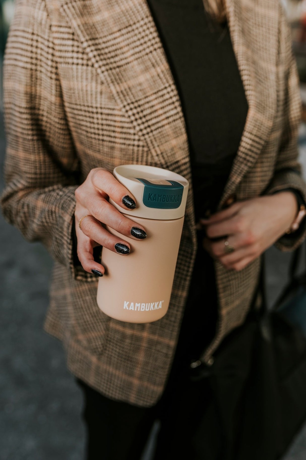 Botella Termo Kambukka Olympus Latte Acero Inoxidable Antigoteo Antiderrame