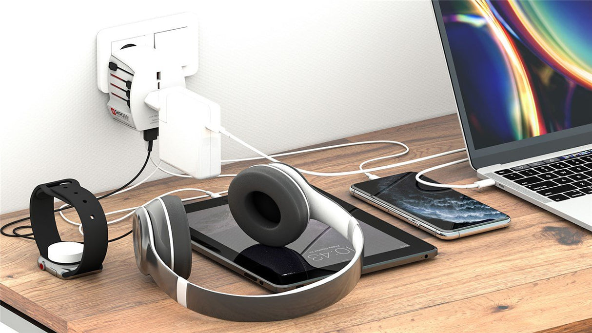 Skross Ländermacho Muv Usb (4xa) White