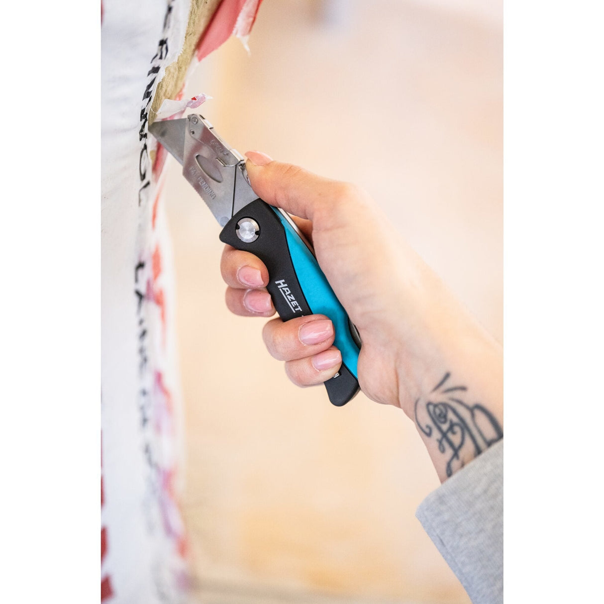 Navaja Hazet 2157-1 (Negro/Azul, Mango Cómodo De Abs Resistente A Golpes) 2157-1 2157-1