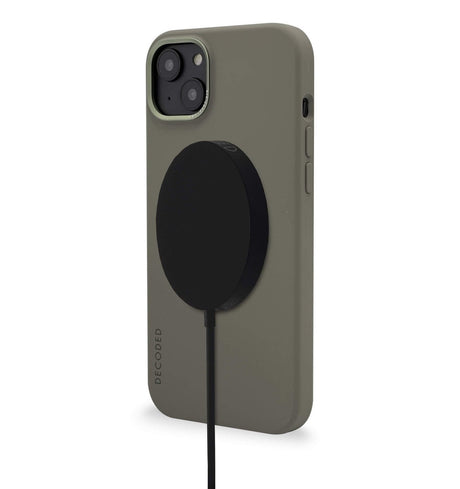 EAN 8720593005900 - Decoded D23IPO14MBCS9OE funda para teléfono móvil 17 cm (6.7") Oliva imagen 1