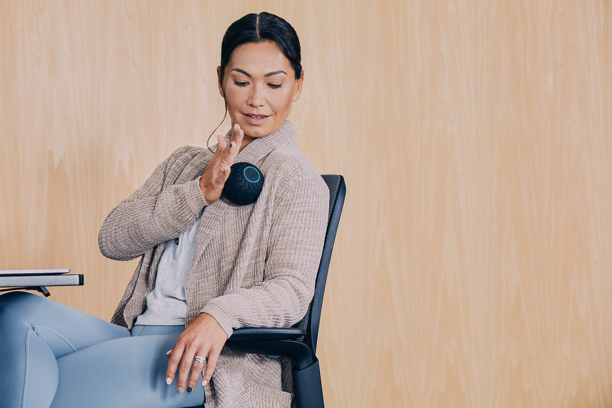 EAN 0810036055130 - Theragun Wave Solo masajeador Universal Negro imagen 6