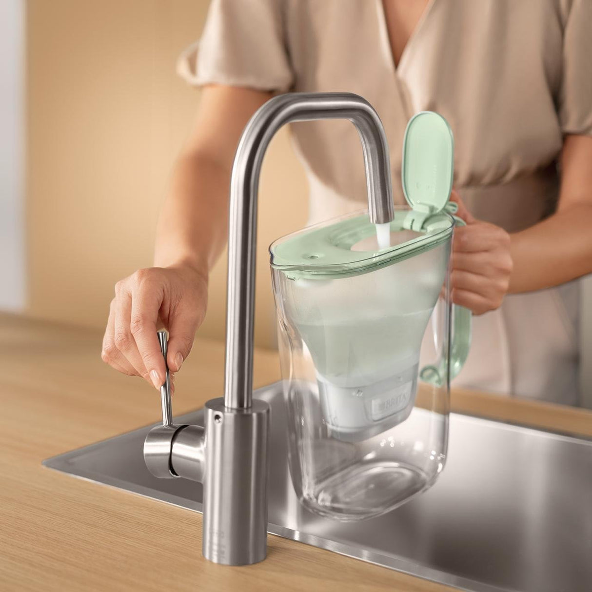 EAN 4006387136123 - Brita Style eco Filtro de agua para jarra 2,4 L Azul imagen 5