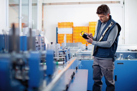 EAN 3501170841396 - DYMO RHINO 5200 Kit impresora de etiquetas Transferencia térmica 180 x 180 DPI ABC imagen 19