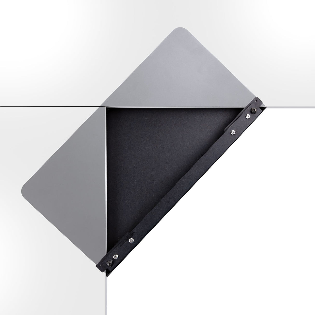 EAN 0065030882330 - StarTech.com DSKCRNRSLV bandeja de escritorio/organizador Negro imagen 5