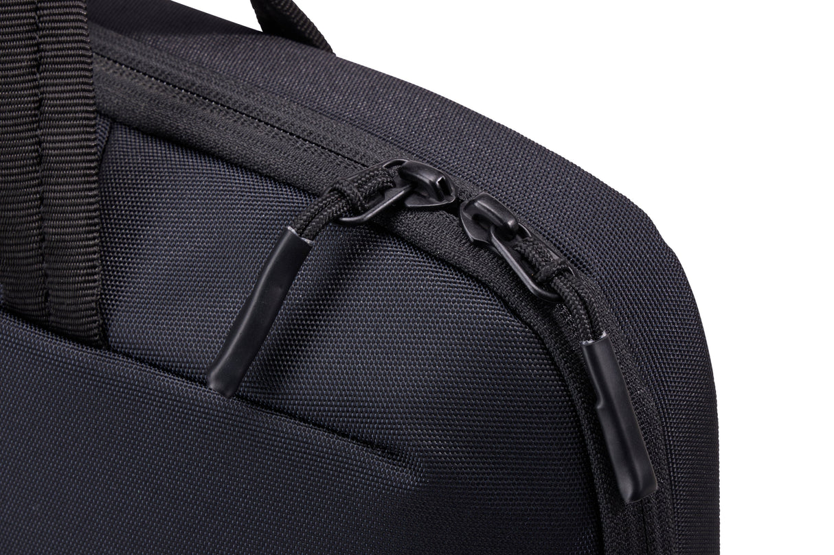 EAN 0085854255639 - Thule Subterra 2 TSA414 Black 35,6 cm (14") Maletín Negro imagen 13