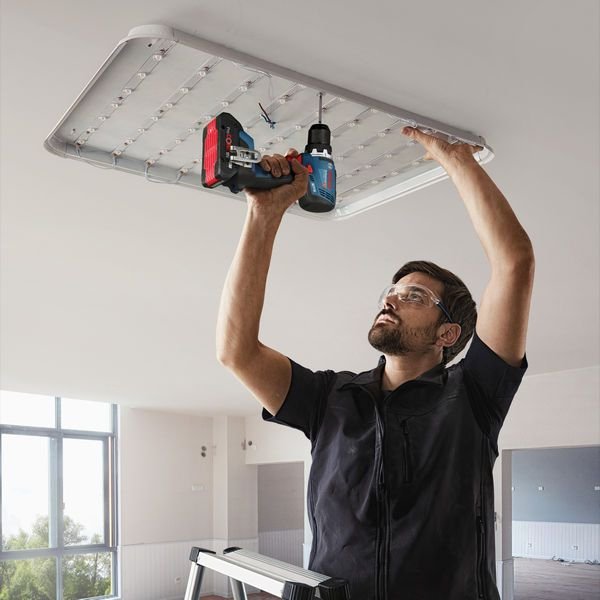 Taladro Percutor A Batería Bosch Professional Gsb 18v-65 Professional, 18 Voltios Azul, 2 Baterías De Iones De Litio De 5,0 Ah, En L-Boxx 06019n3303