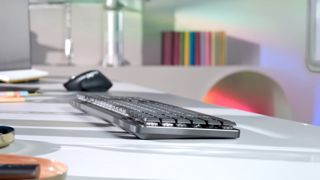 Teclado Ingles Logitech Mx Mechanical Rf Wireless + Bluetooth Qwerty Internacional De Ee.Uu. Grafito, Gris