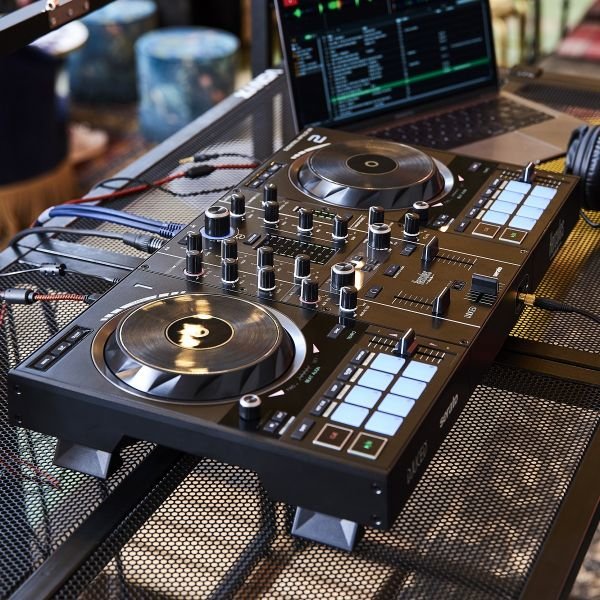 Hercules Djcontrol Inpulse 500 - Controlador Dj De 2 Canales