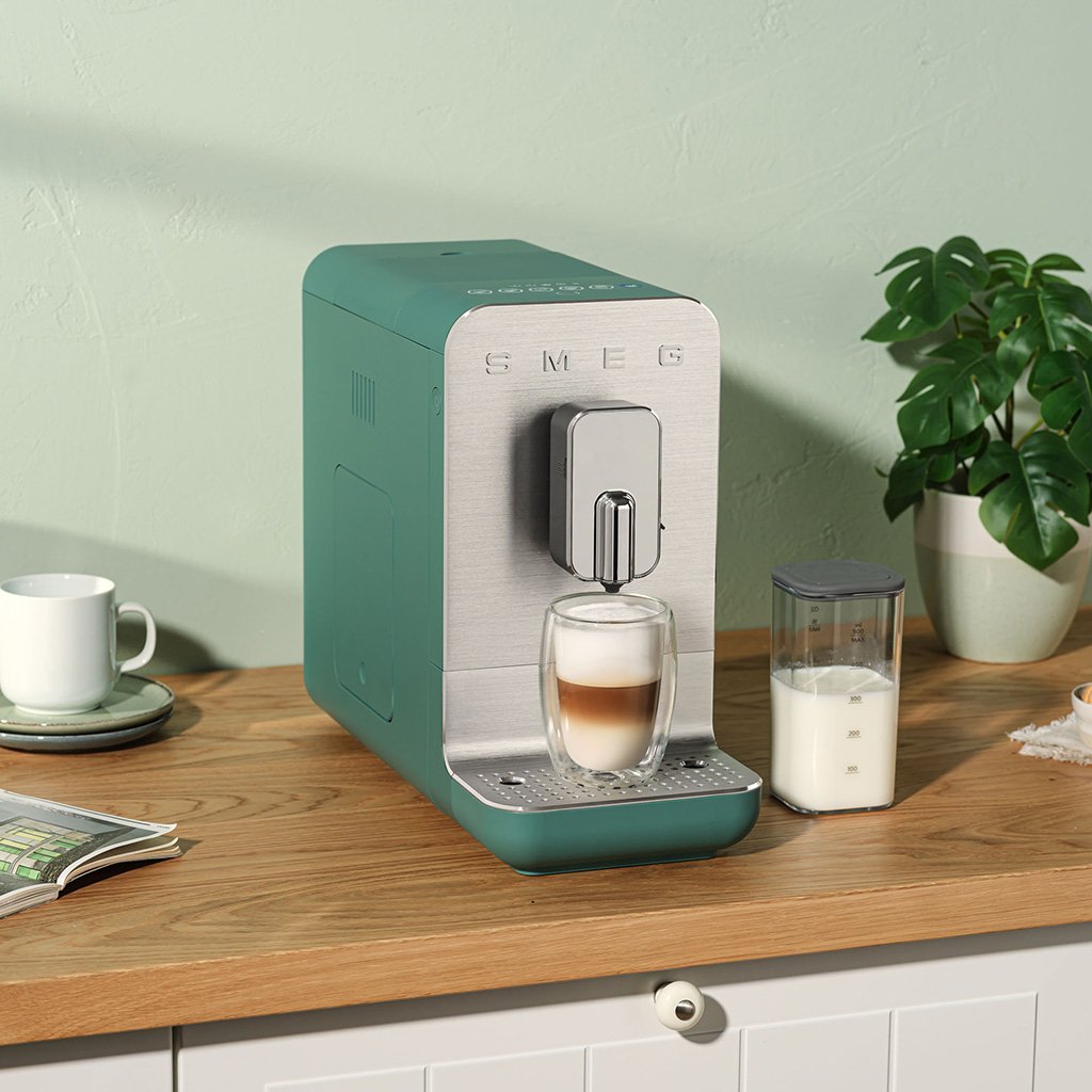 Cafetera Smeg Bcc13egmeu  Eléctrica Totalmente Automática Máquina Espresso 1,4 L