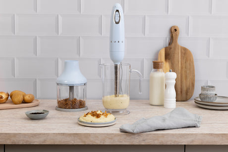 EAN 8017709343798 - Smeg HBF03PBEU licuadora Batidora de inmersión 700 W Azul imagen 10