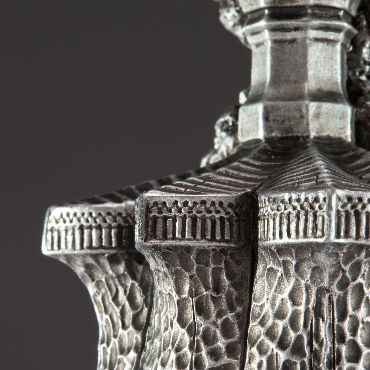EAN 0849421009915 - The Noble Collection NN7645 figura y estatua decorativas Plata imagen 7