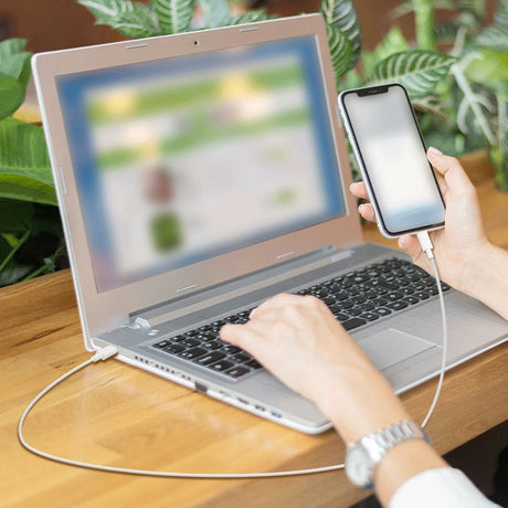 EAN 4052792077940 - LogiLink CU0341 cable USB USB 2.0 1 m USB C Blanco imagen 3