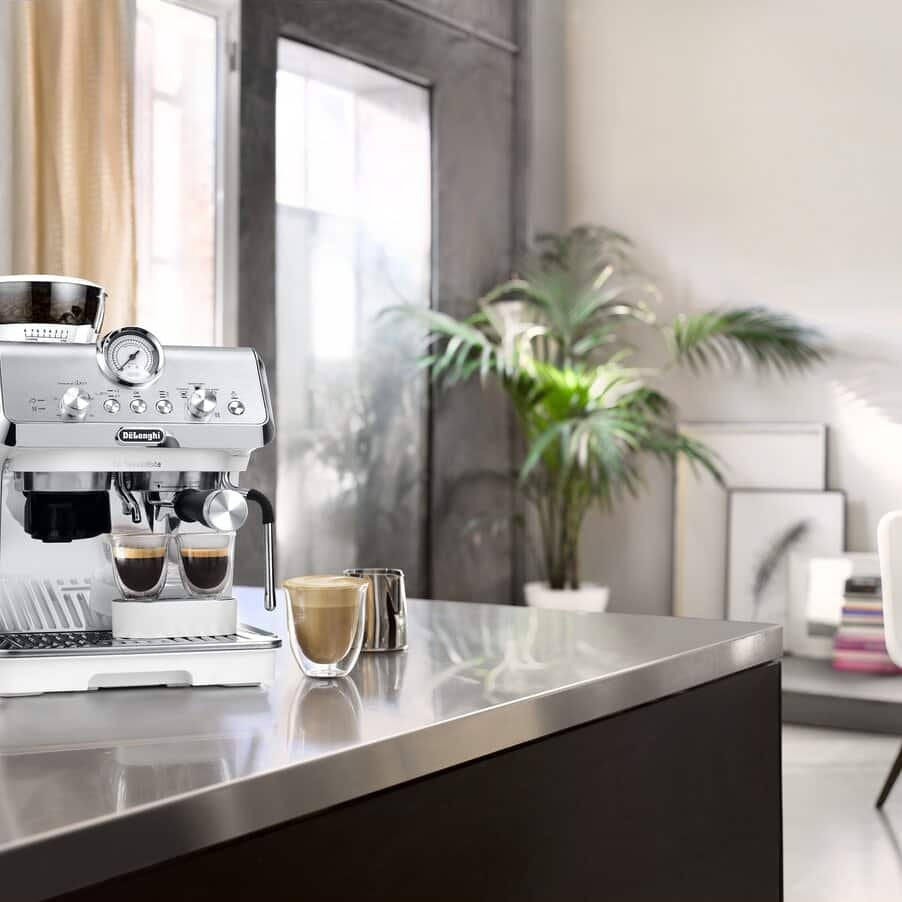 EAN 8004399025202 - De’Longhi Dedica Arte EC9155.W Semi-automática Máquina espresso 1,7 L imagen 7