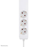 Neomounts Ds22-840wh6 Regleta De Sobremesa Con Abrazadera Y Puertos Usb-C Y Usb-A - Carga Rápida