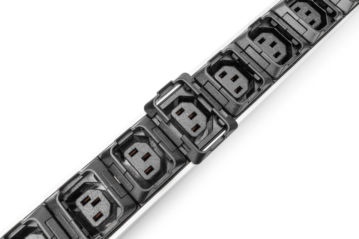 Digitus Pdu It Básica, Trifásica 16 A, 24 X C13, 3 X C19, Cable De Alimentación De 3 M, Clavija Iec 60309 16 A