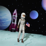 Barbie Barbie Signature Miss Astronaut Collection Doll Con Traje De Color Plateado, Botas De Habitación Y Accesorios De Casco Jbj48