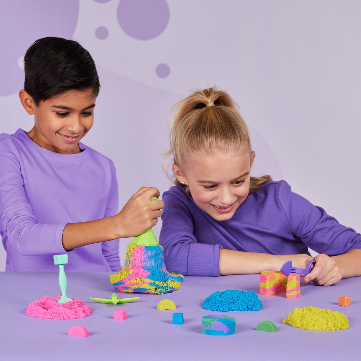 Spin Master Kinetic Sand Squish N Create Set, 6065527