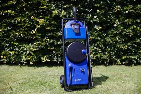 EAN 5715492223749 - Nilfisk CORE 140 Limpiadora de alta presión o Hidrolimpiadora Vertical Eléctrico 474 l/h Negro, Azul imagen 9