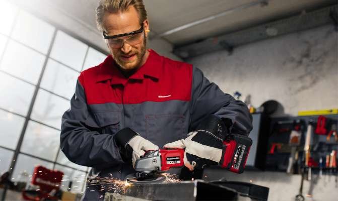Amoladora Angular A Batería Einhell Professional Axxio, 18 Voltios (Rojo/Negro, Sin Batería Ni Cargador) 4431140
