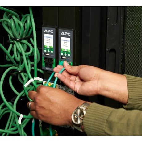 EAN 0731304439684 - APC NetShelter Rack PDU Advanced unidad de distribución de energía (PDU) 42 salidas AC 0U Negro imagen 10