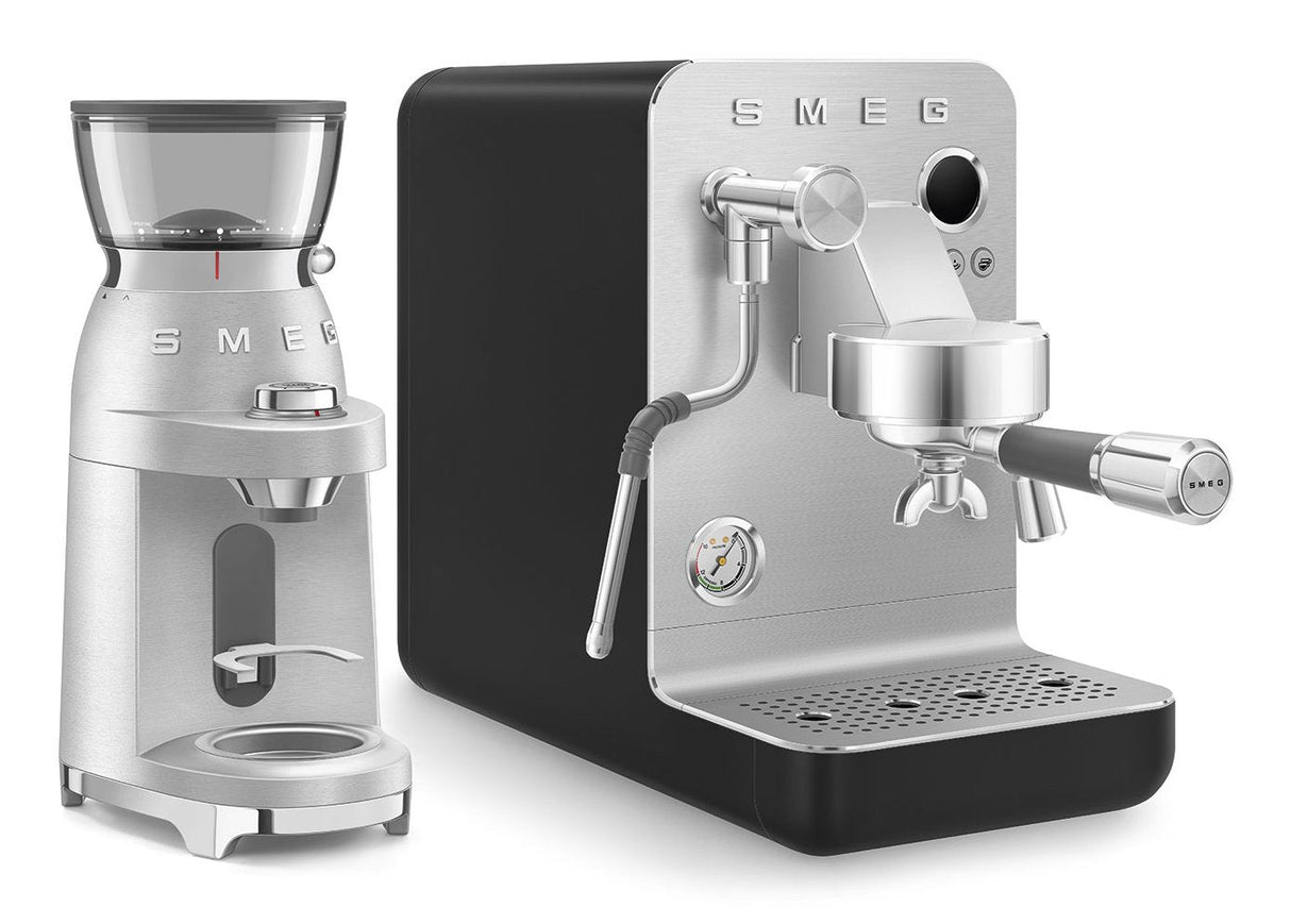 Cafetera Smeg Espresso Colección Negra Emc02blmeu