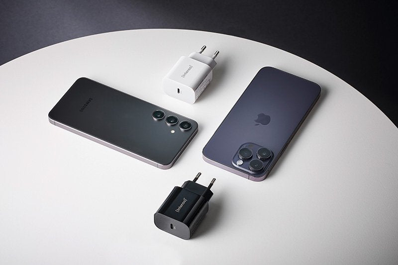 EAN 4034303033225 - Intenso POWER ADAPTER USB-C/7802012 Universal Blanco Corriente alterna Carga rápida Interior imagen 6