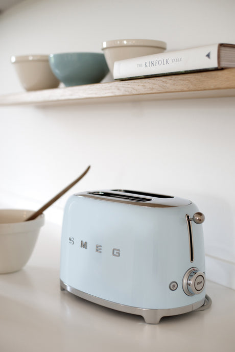 EAN 8017709189099 - Smeg TSF01PBEU tostadora 6 2 rebanada(s) 950 W Azul imagen 18