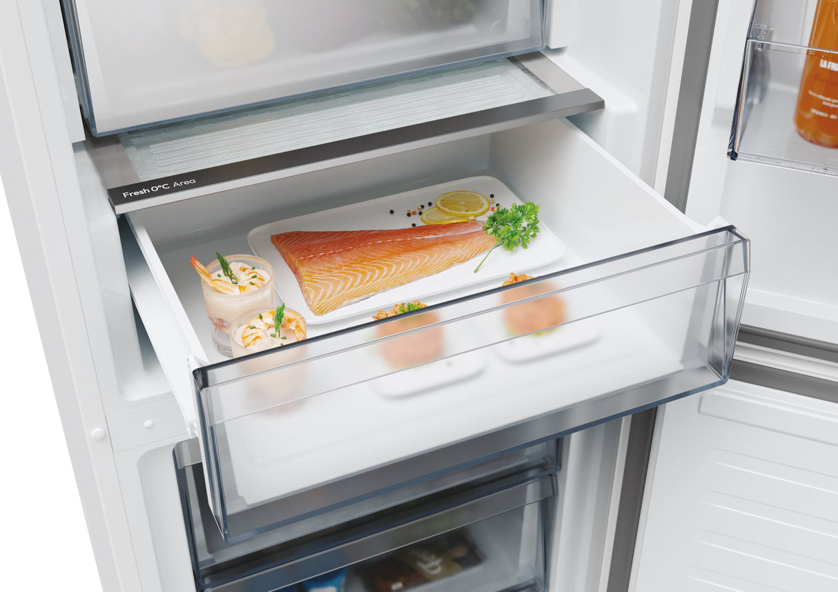 Cncq2t620dw Candy       Fridge