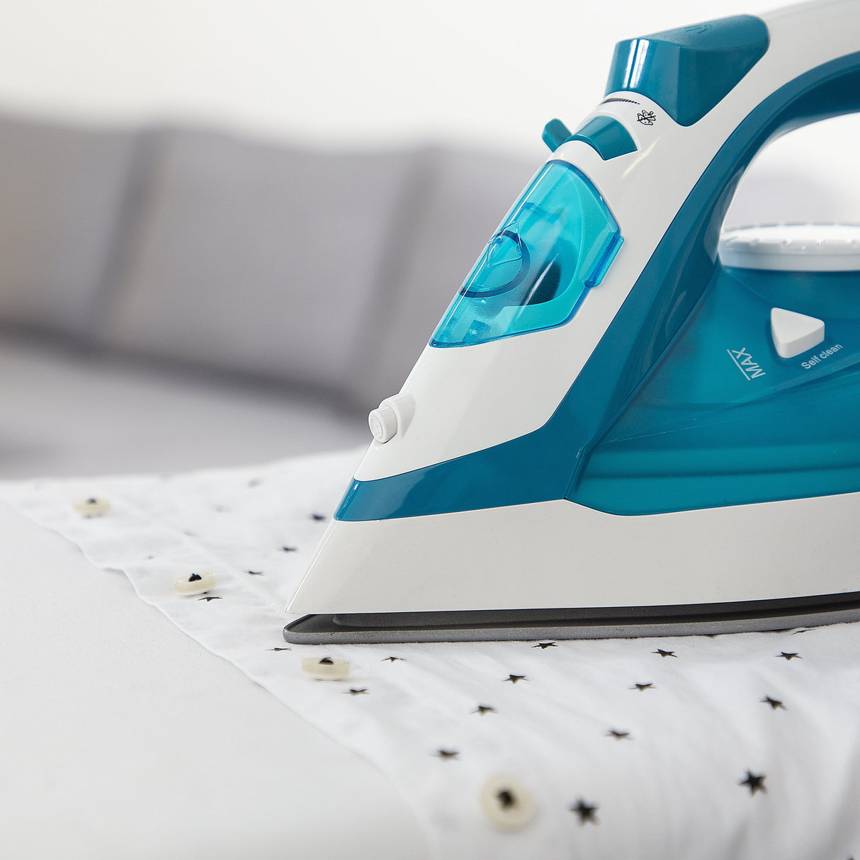 Plancha Tristar St-8320 2600w Depósito 370ml